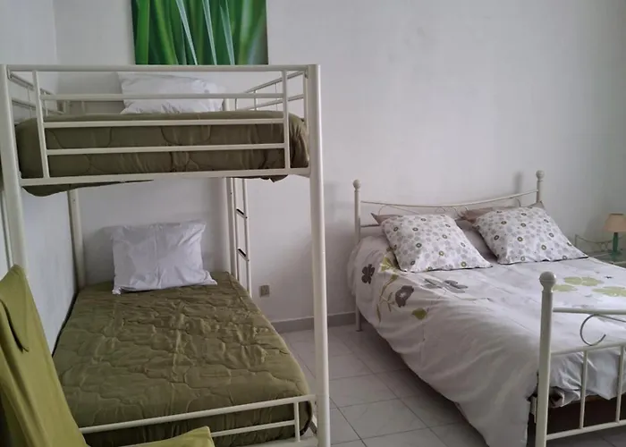 Maison Familiale Proche Semesterbostad *